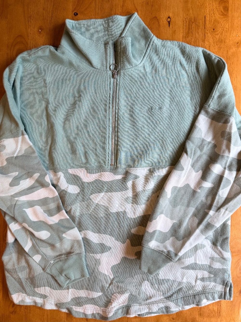 PINK Victoria's Secret Sage Green Camo Quarter Zip Pullover Sweatshirt Medium